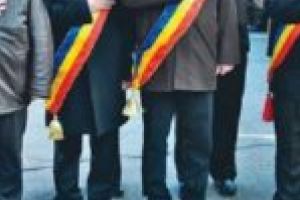 Partidul primarilor! Peste 30 de primari s-au săturat de politică şi vor doar administraţie, iar pentru asta îşi fac partid propriu