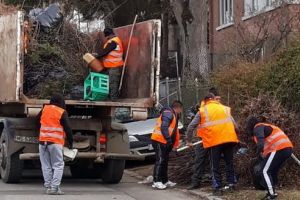 Curăţenie de primăvară la Târgu-Mureş. Programarea străzilor pentru săptămâna 25 – 30 martie