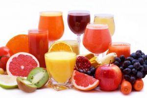 O femeie şi-a injectat intravenos suc de fructe