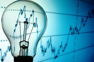 Facturile de energie electrică ar putea include o nouă taxă, din 2020. Cu cât vor plăti românii mai mult