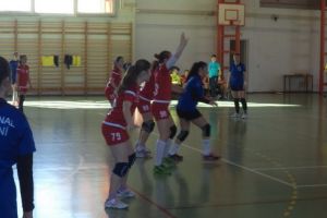 Handbalistele de la HC Arsenal Tăureni, aproape de o surpriză