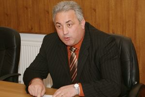 Costel Avram a scos o jurnalistă afară din secretariatul biroului său