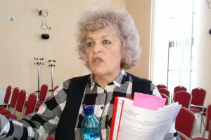 Nemulţumiţi de salariile actuale, angajaţii din Primăria Bistriţa ameninţă Consiliul Local cu judecata