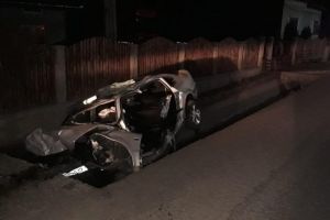 FOTO. Un moldovean ce venea spre Satu Mare a adormit la volan. Daună totală