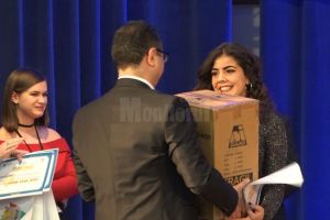 Eleva Sandra Tudurache, de la „Petru Rareş”, a câştigat Concursul de interpretare ...