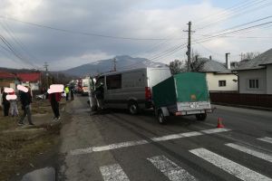 Trei maşini implicate într-un accident pe DN 17 la Tiha Bârgăului (FOTO)