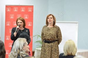 Claudia Gilia şi Carmen Holban, la întâlnirea regională a organizaţiilor de femei ale PSD