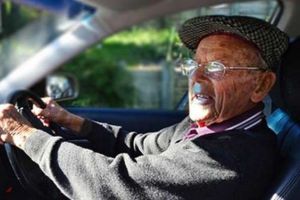 Ce-ti mai trebuie la 72 de ani? Adrenalina! Vezi aici in ce bucluc a intrat un ploiestean