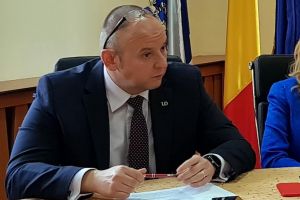 Şi totuşi, majorează: Universitatea propune un plafon minim pentru taxele de şcolarizare