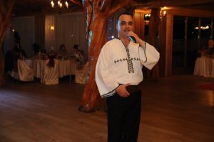 PSD Valcea baga la înaintare un cântăreţ de muzică populara pentru alegerile europarlamentare