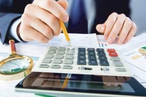 Conflict între sindicate şi Ministerul Muncii, pe banii românilor. „Cetăţenii români, obligaţi să fie cobai pentru măsuri şi politici netestate nicăieri în lume”