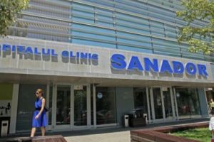 Cei 6 doctori de la Sanador care au lăsat un copilaş să sângereze până la moarte, blamaţi de Colegiul Medicilor