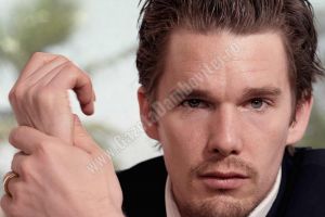 Actorul Ethan Hawke, la o grădiniţă din Dâmboviţa! Gestul minunat pe care l-a făcut vedeta