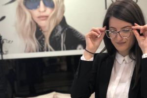 Buy Back de Ochelari : OptyU îţi cumpără ramele vechi şi le donează unui azil de bătrâni