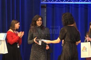 Eleva Sandra Tudurache, de la „Petru Rareş”, a câştigat Concursul de interpretare ...