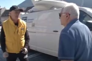 Cine sunt protagoniştii bătăii din Piaţa Sfatului, după mitingul PSD