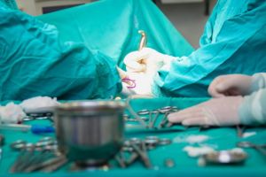 Tumoră de 1,5 kg, extirpată cu succes. Sătmăreancă, salvată de medicii din Baia Mare