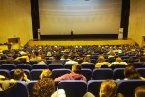 La Centrul Jean Constantin: Intalnire interactiva pe tema hartuirii psihologice