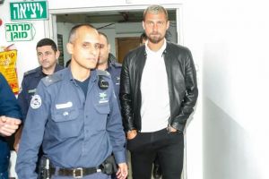 FOTO Fotbalistul Gabi Tamaş prins beat când mergea cu maşina cu peste 200 km/h – A fost arestat!