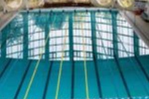 Fără bazin olimpic, dar cu medalie la Campionatul Naţional de Înot de la Bacău!