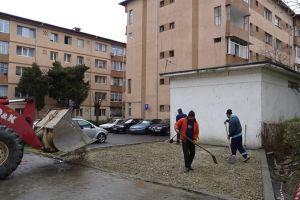 Primăria municipiului Ramnicu Valcea amenajează mai multe parcări din oraş