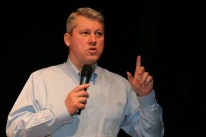 Lansare de carte: „Puterea justiţiei şi justiţia puterii”, de Cătălin Predoiu