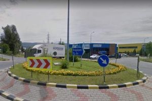 Sens giratoriu construit greşit de două ori! Primăria Ramnicului va reface lucrarea