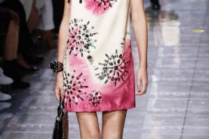 COLECŢIA PRADA PRIMĂVARĂ-VARĂ 2019! CE NE PROPUNE CASA DE MODĂ ITALIANĂ