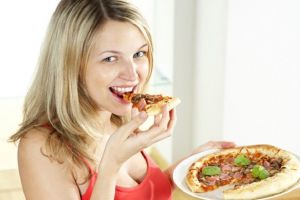 Nutriţioniştii spun că pizza e mai sănătoasă decât cerealele pe care le consumi la micul dejun