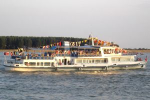 În aminitirea călătoriilor cu vaporul pe Dunăre, expoziţia „Pasagerele de odinioară”