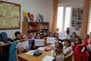 Elevii Palatului Copiilor au învăţat ce este „Fake News”