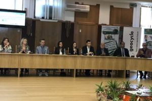 Ori reciclăm şi valorificăm deşeurile, ori plătim mai mult!