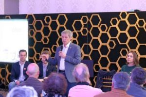 „Comunităţile” PLUS, prezentate la Târgu Mureş