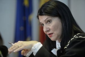 Sorina Pintea a anunţat că va trimite Corpul de Control al Ministerului Sănătăţii la DSP Vâlcea