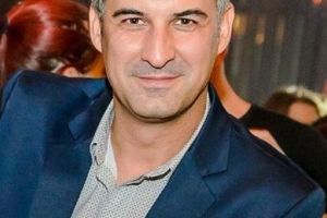 Proiecte importante, blocate de vecinii reclamangii