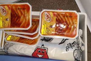 Deva: Amenzi de 16.000 lei pentru produse alimentare expirate