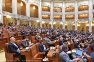 Cameră: Proiectul UDMR privind implementarea prevederilor din Rezoluţia de la Alba Iulia, respins