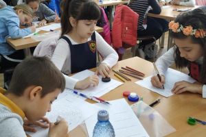 Sute de elevi suceveni, la Concursul de cunoştinţe astronomice „Equinox”