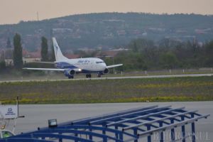 Despărţire grea: Ultima cursă Blue Air a plecat de la Oradea cu aproape două ore întârziere