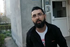 Un angajat din Oradea al unei firme de curierat, acuzat de un client că l-a agresat pentru că-l reclamase la şefi (VIDEO)