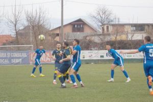 Vineri, ora 15.00, Șoimii Lipova – Industria Galda | Echipa lui Paul Ciucă vrea să dea lovitura în fieful liderului