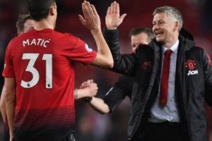 Manchester United merge mai departe cu „Baby face killer”