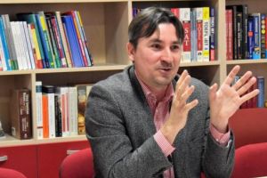 JCI Târgu-Mureş şi prof. univ. dr. Vasile Cernat au discutat despre diversitate şi conflictele interetnice locale