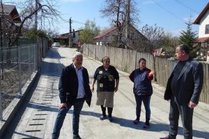 Mircia Gutau: Inaugurare de lucrări complexe de stabilizare pe strada Islazului