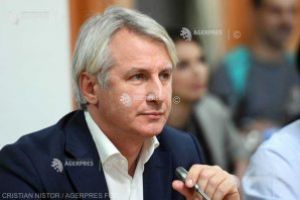 Teodorovici anunţă restructurări de personal la Finanţe: Mai puţini angajaţi, mai eficienţi şi mai bine plătiţi