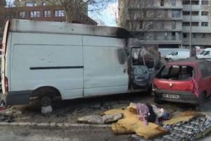 „Fake news” şi reţelele de socializare, cocktailul care naşte monştri. Isteria „ambulanţei negre” face ravagii printre ţiganii români la Paris