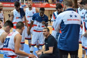 Un nou duel cu rivalii de la U BT Cluj pentru baschetbaliştii de la CSM CSU Oradea