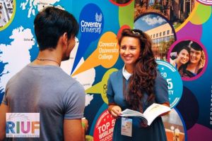 Peste 4.500 de programe de studiu din 8 ţări în cadrul RIUF Braşov