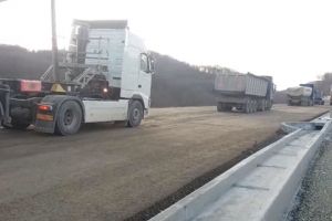 Se lucrează intens în zona nodului Holdea de pe autostrada Lugoj – Deva