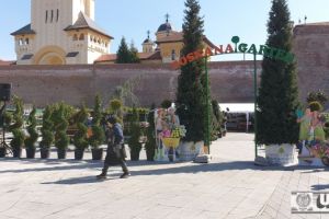 FOTO-VIDEO: TÂRGUL GRĂDINARULUI 2019, la Alba Iulia. Oază de verdeaţă, timp de trei zile, pe Latura de Vest a Cetăţii Alba Carolina